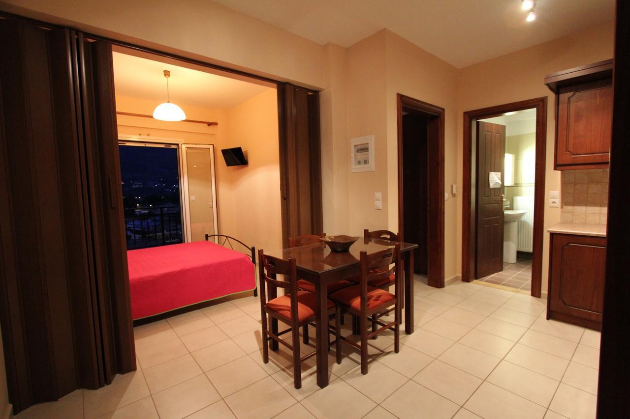 Liotrivi Studios Vassiliki Esterno foto